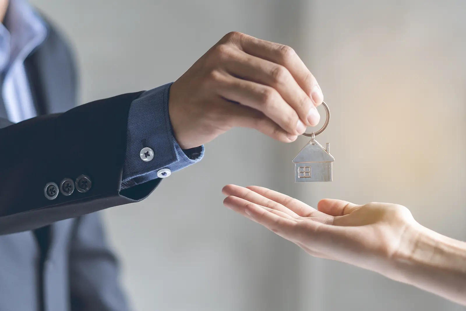 Passive Income vs. Active Management: What’s the Right Balance for Landlords?